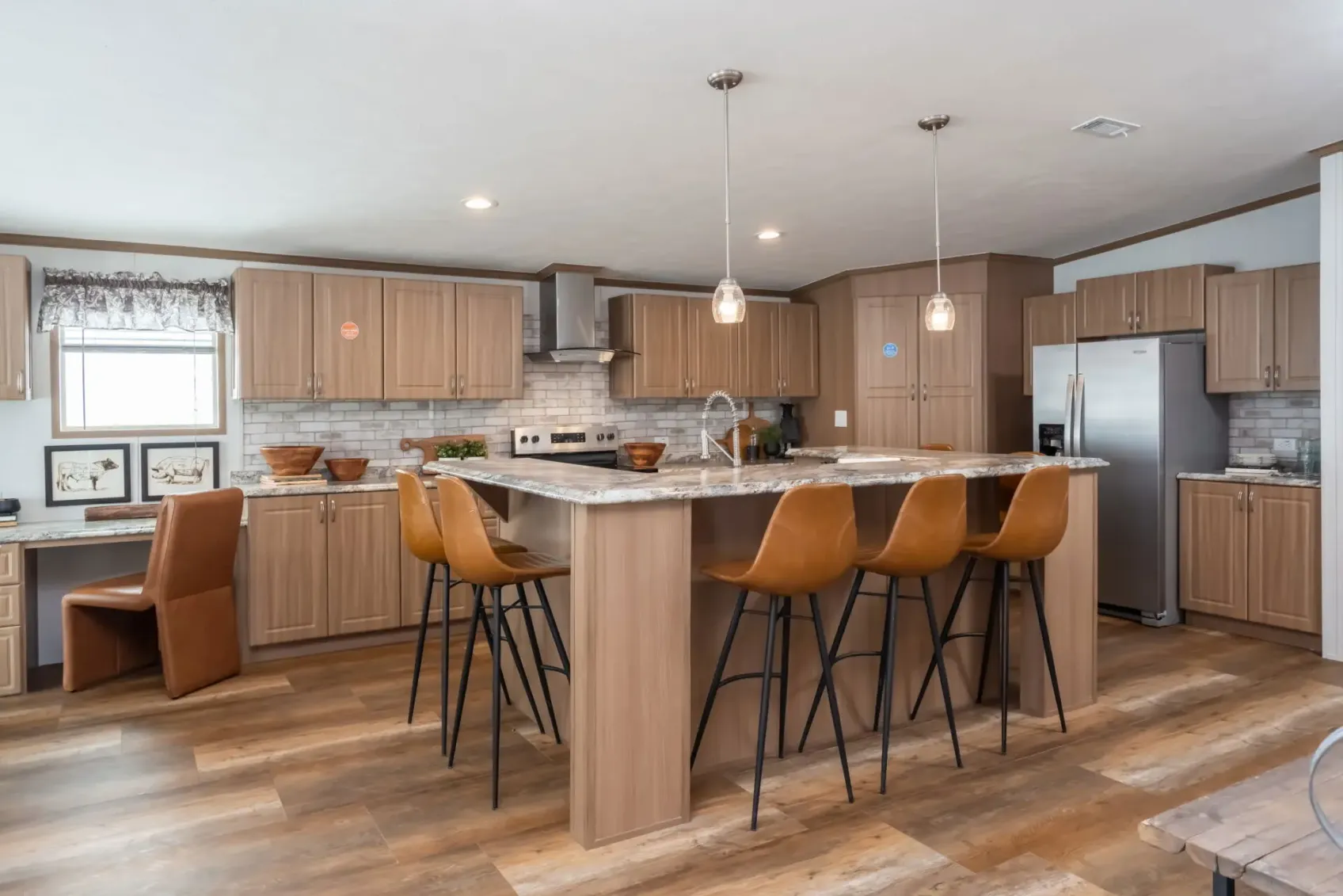 3264-32AP-5 Kitchen island of Legacy Heritage Doublewide 3264-32AP in Las Cruces