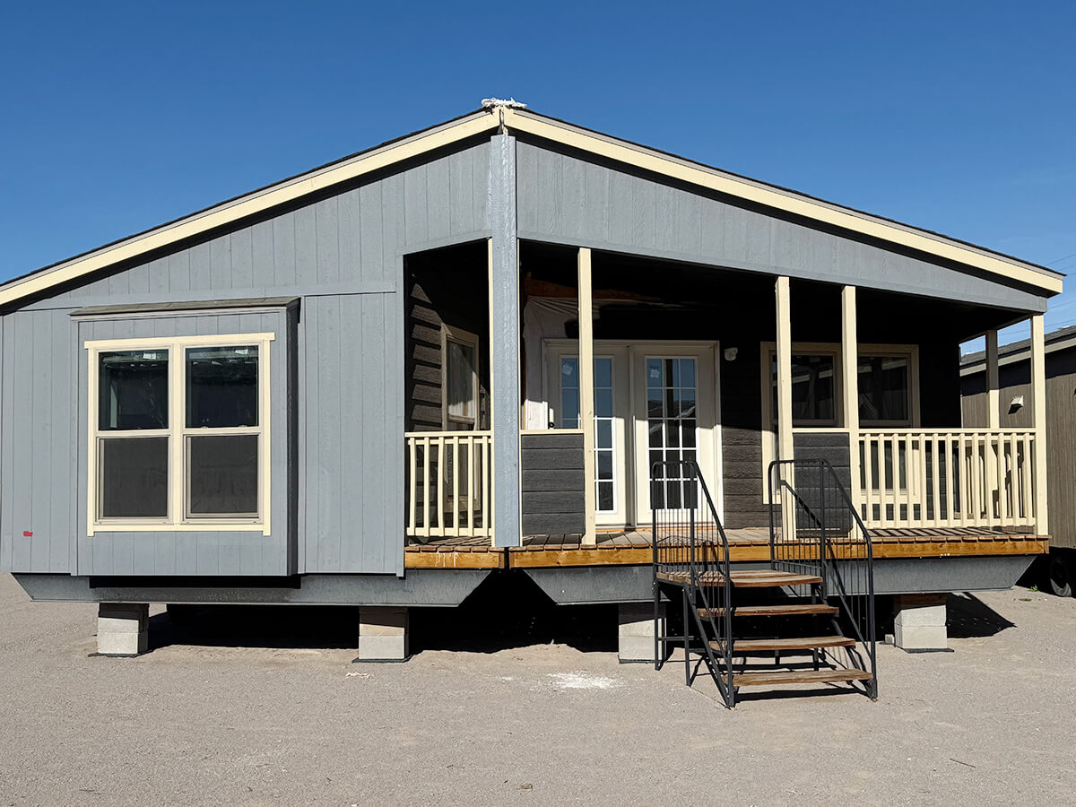 32×64-32AP Exterior of 32x64 AP by Legacy Mobile Home in Las Cruces